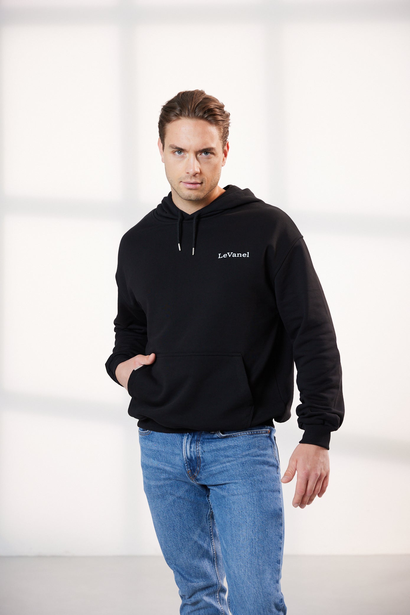 Herren Oversized Hoodie schwarz - The world is a movie