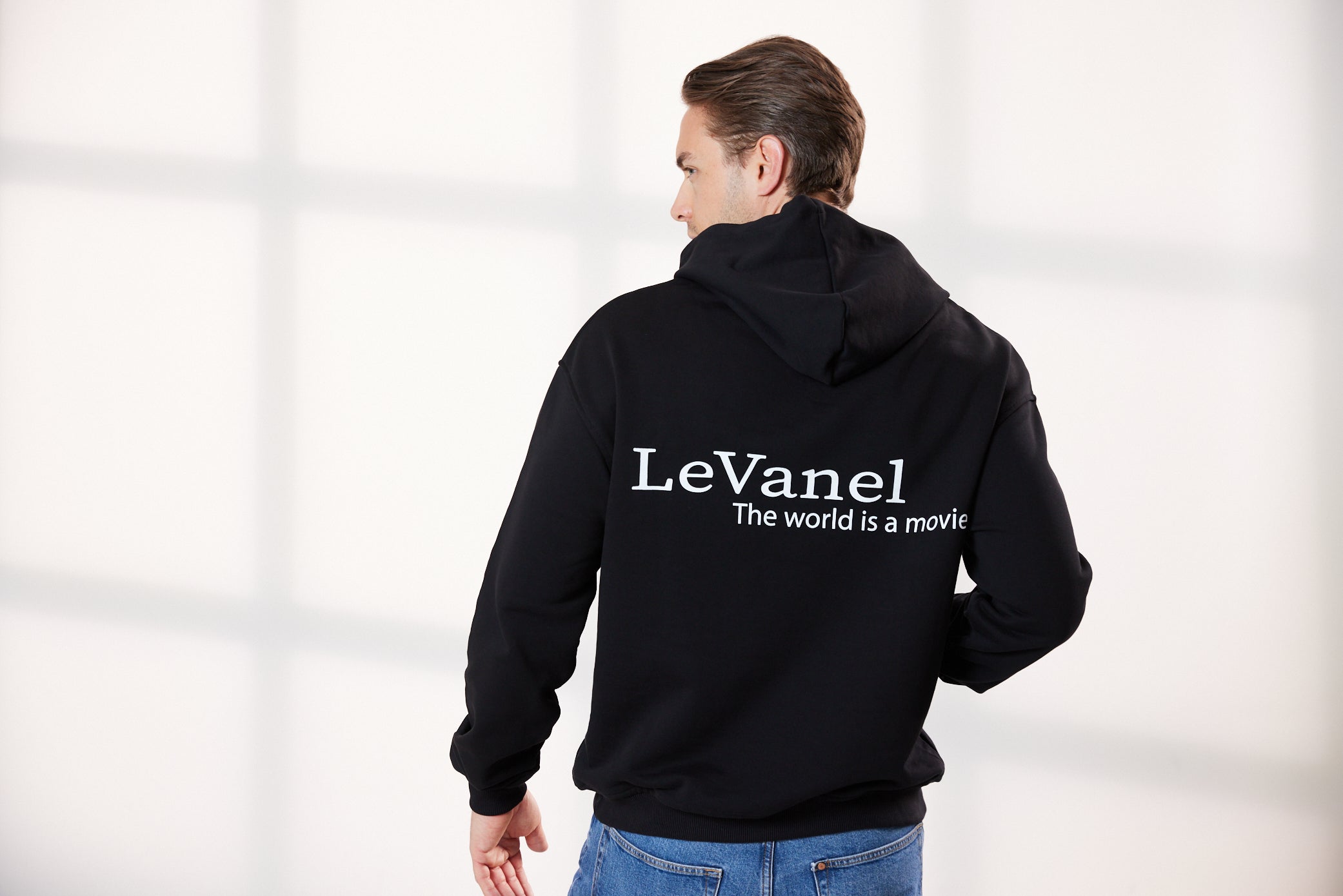 Herren Oversized Hoodie schwarz - The world is a movie