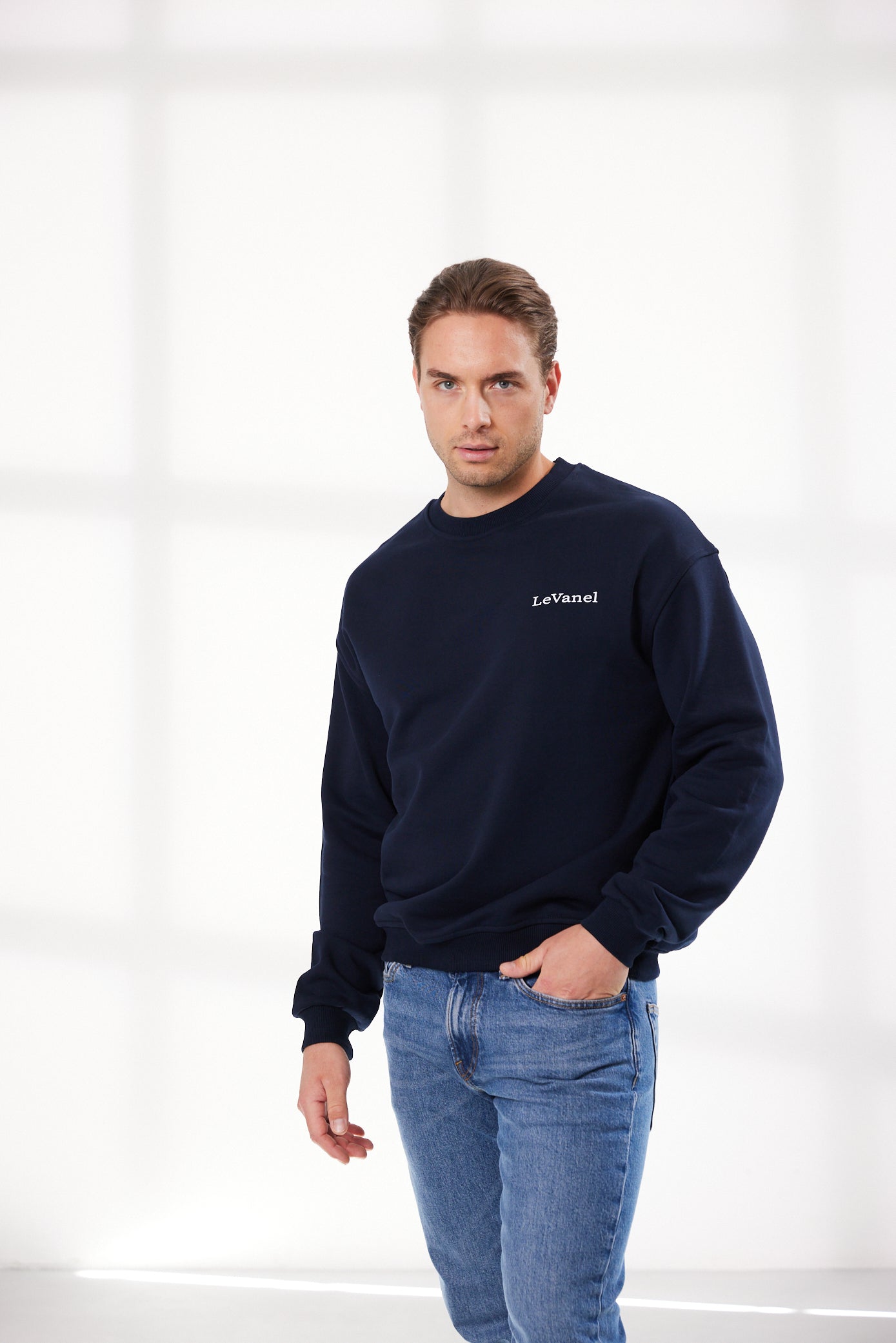 Herren Oversized Sweater blau - The world is a movie