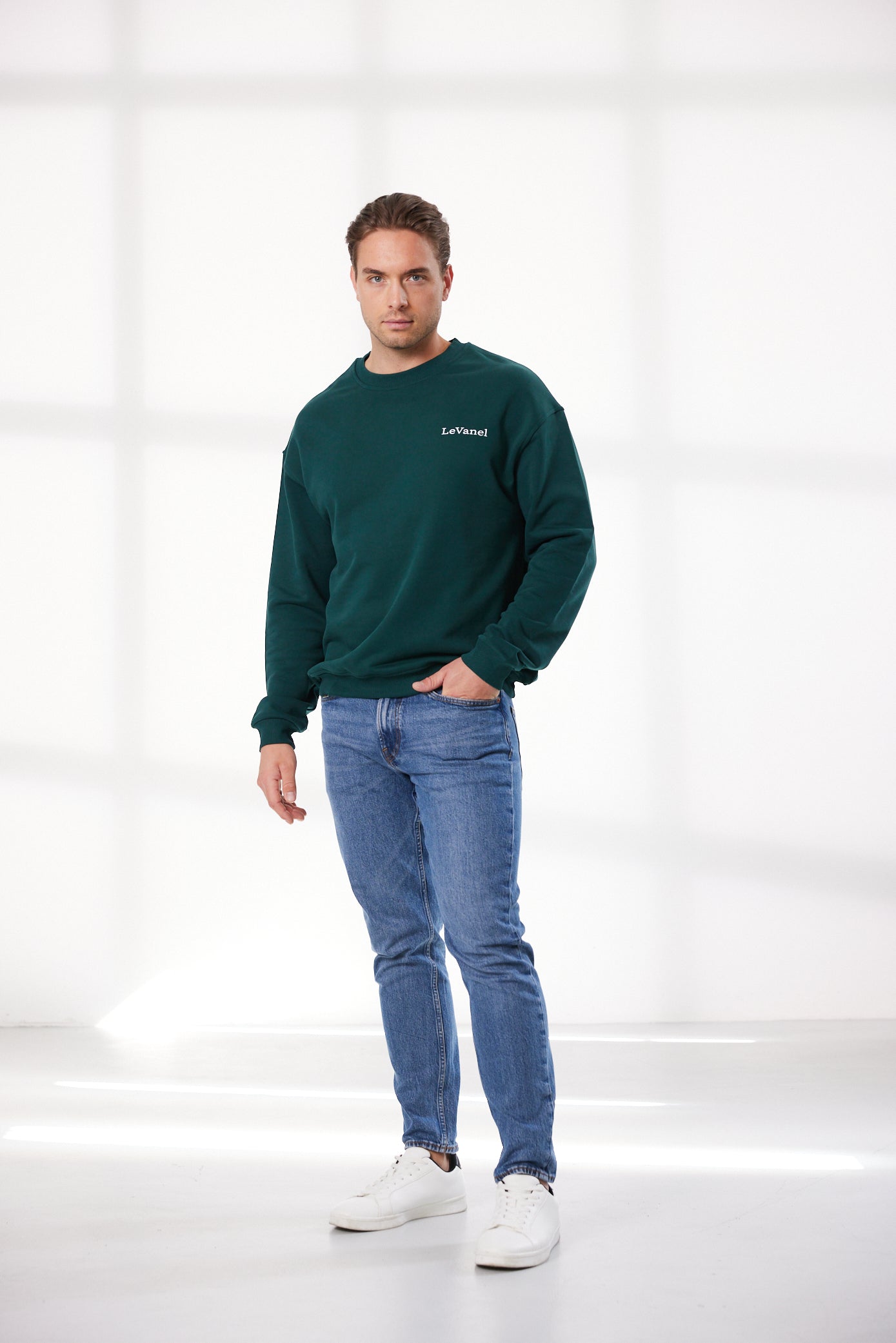 Herren Oversized Sweater grün - The world is a movie